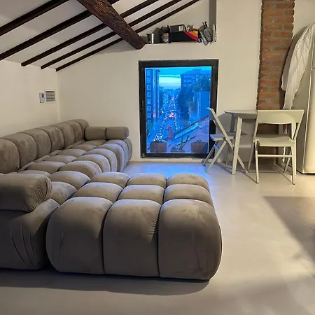 The Savona Design Attic * ميلان